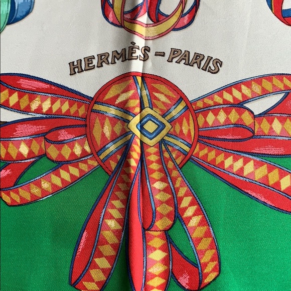 SOLD‼️ Hermès Scarf - Picture 2 of 5